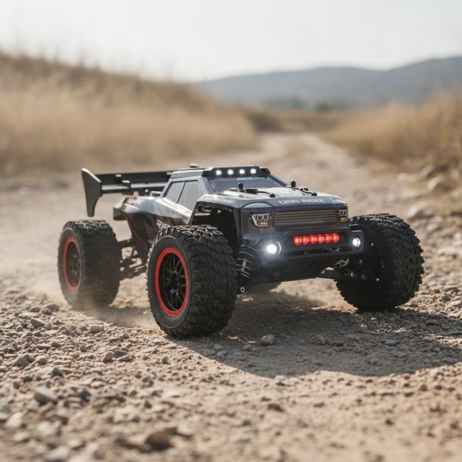 Voiture RC ZLL SG316 MAX 1:16 : 4x4 Haute Vitesse 80 km/h, 4 Roues Motrices, Tout-Terrain