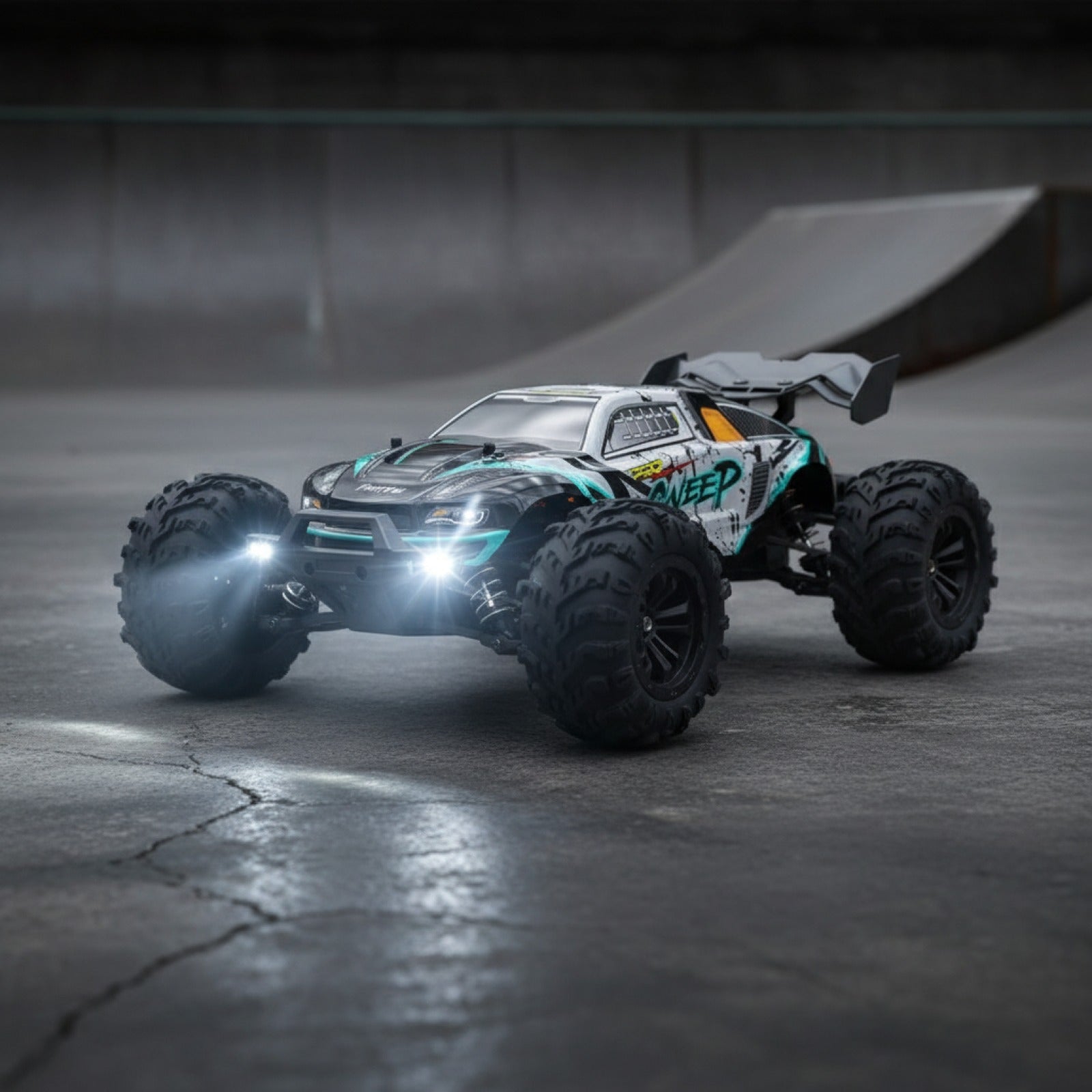 Voiture RC Monster Drift 4x4 LED Haute Vitesse pour Enfants - Télécommandée 1:16