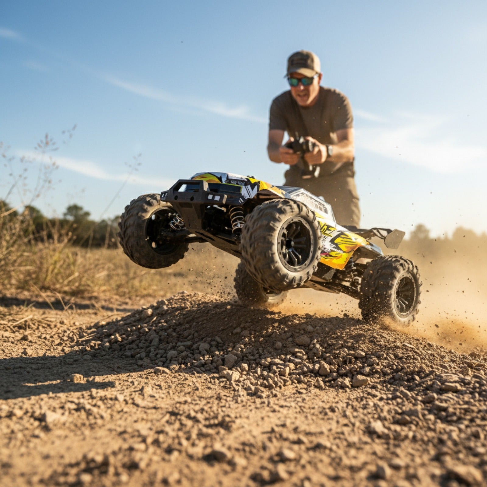 Voiture RC 16102PRO 4WD Brushless : Véhicule Tout-Terrain Rapide 1:16 (70 KM/H)